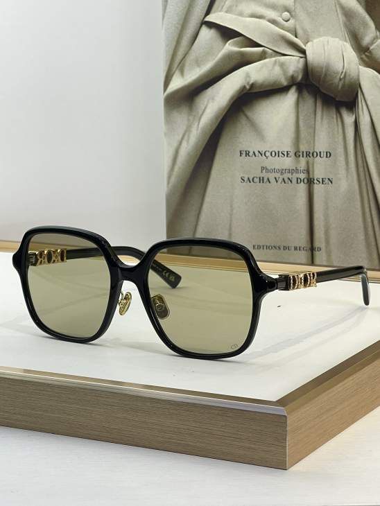 Picture of Dior Sunglasses _SKUfw76161917fw